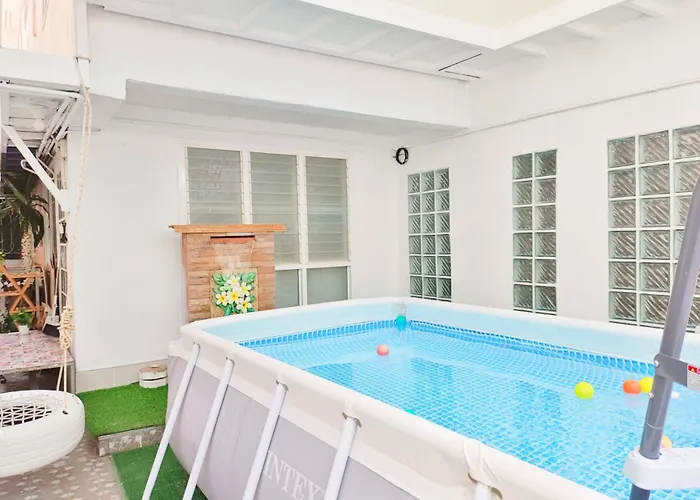 Villa Getaway - 4 Bedroom,6 Beds And 5 Bathroom *