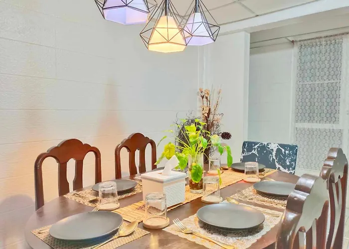 Villa Getaway - 4 Bedroom,6 Beds And 5 Bathroom Bangkok