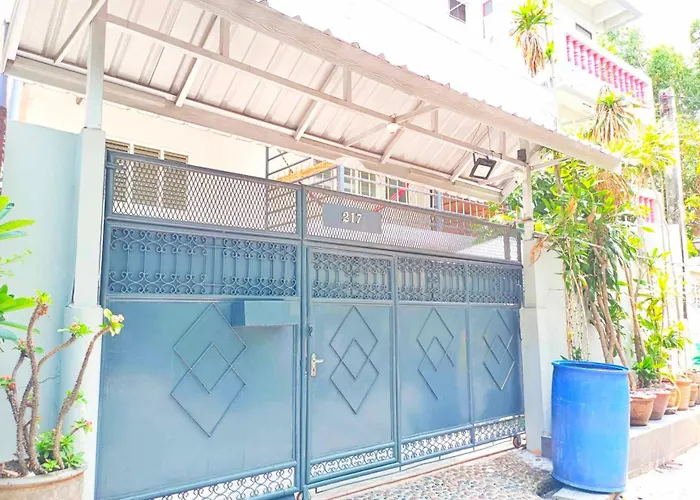 Villa Getaway - 4 Bedroom,6 Beds And 5 Bathroom