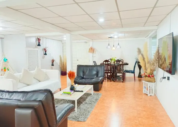 Villa Getaway - 4 Bedroom,6 Beds And 5 Bathroom *